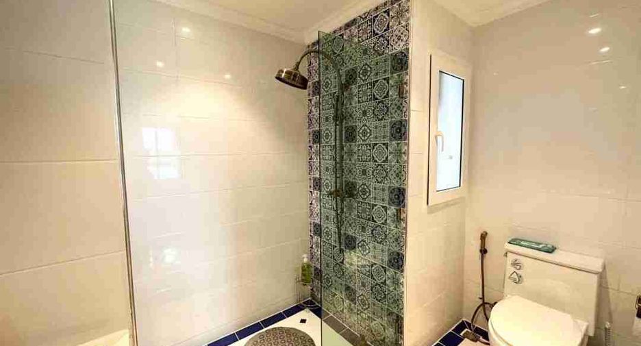 À vendre 2 chambres condo à Bang Lamung, Chonburi