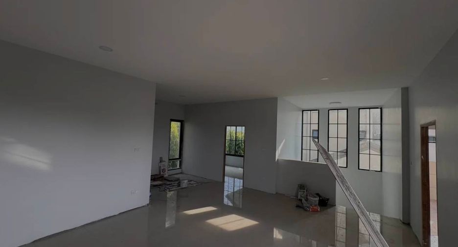 Продажа 4 спальни дом в Sam Phran, Накхонпатхом