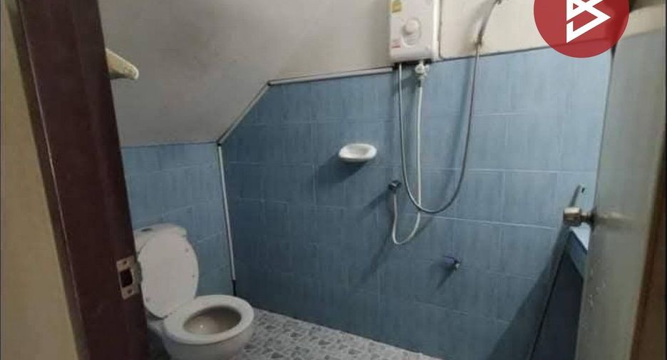 For sale 3 bedrooms retail Space in Mueang Uttaradit, Uttaradit