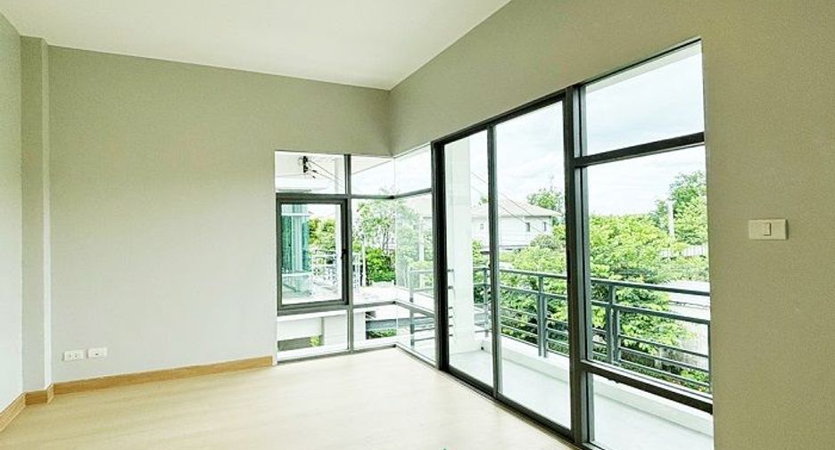 Haus zum Kauf mit 3 Zimmer in Mueang Nonthaburi, Nonthaburi