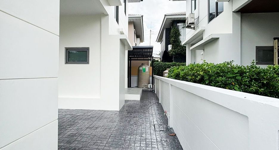 Haus zum Kauf mit 3 Zimmer in Mueang Nonthaburi, Nonthaburi