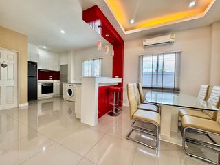 À louer 3 chambres maison à Bang Lamung, Chonburi