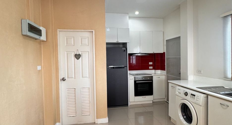 For rent 3 bedrooms house in Bang Lamung, Chonburi