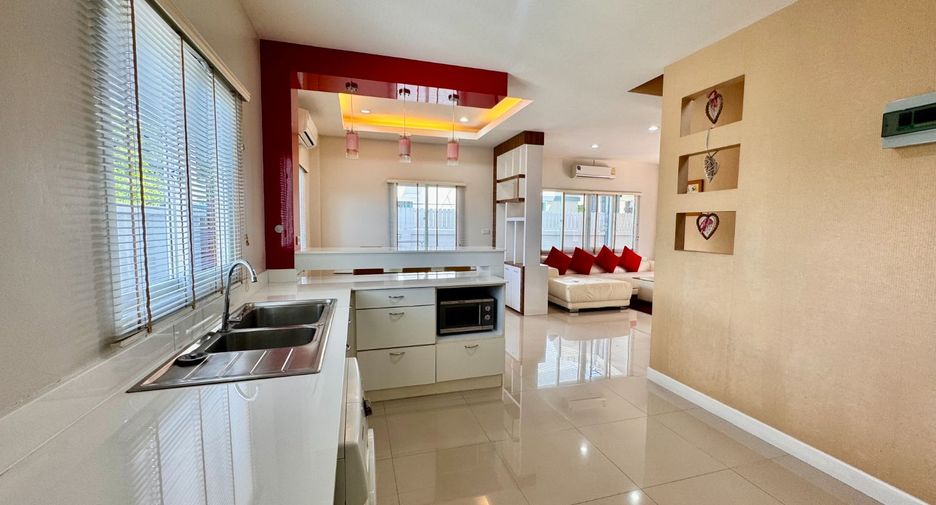 For rent 3 bedrooms house in Bang Lamung, Chonburi