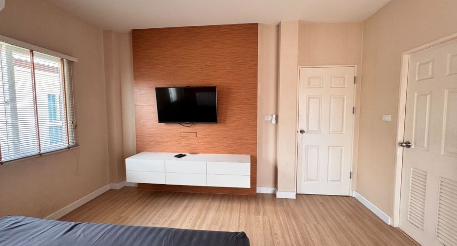 For rent 3 bedrooms house in Bang Lamung, Chonburi