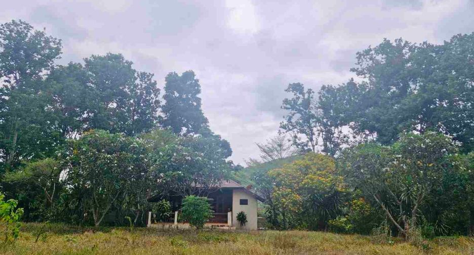 For sale 5 ベッドルーム house in Si Sawat, Kanchanaburi