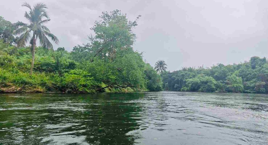 For sale 5 ベッドルーム house in Si Sawat, Kanchanaburi