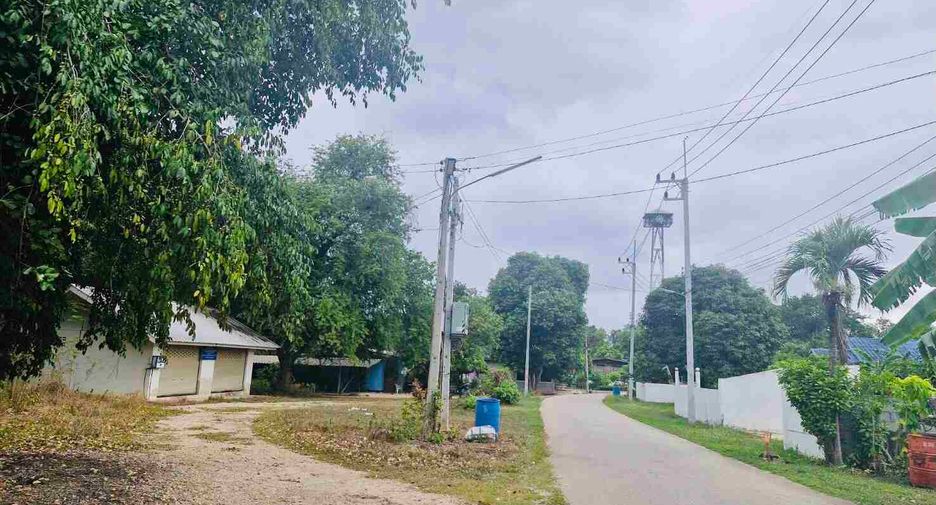 For sale 5 ベッドルーム house in Si Sawat, Kanchanaburi