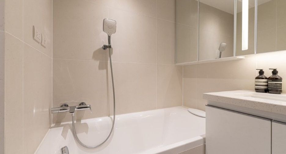 For sale 1 bed condo in Watthana, Bangkok