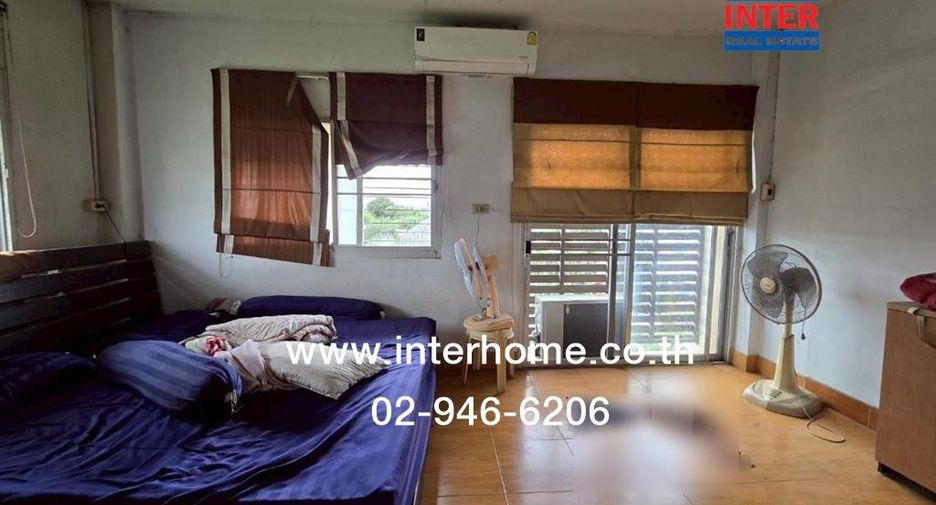 For sale 4 bedrooms townhouse in Sai Mai, Bangkok