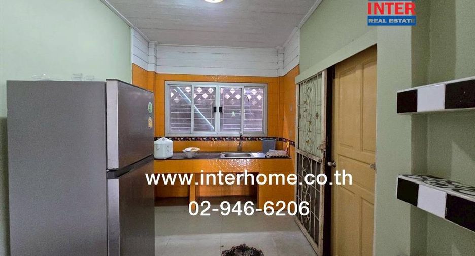 For sale 4 bedrooms townhouse in Sai Mai, Bangkok