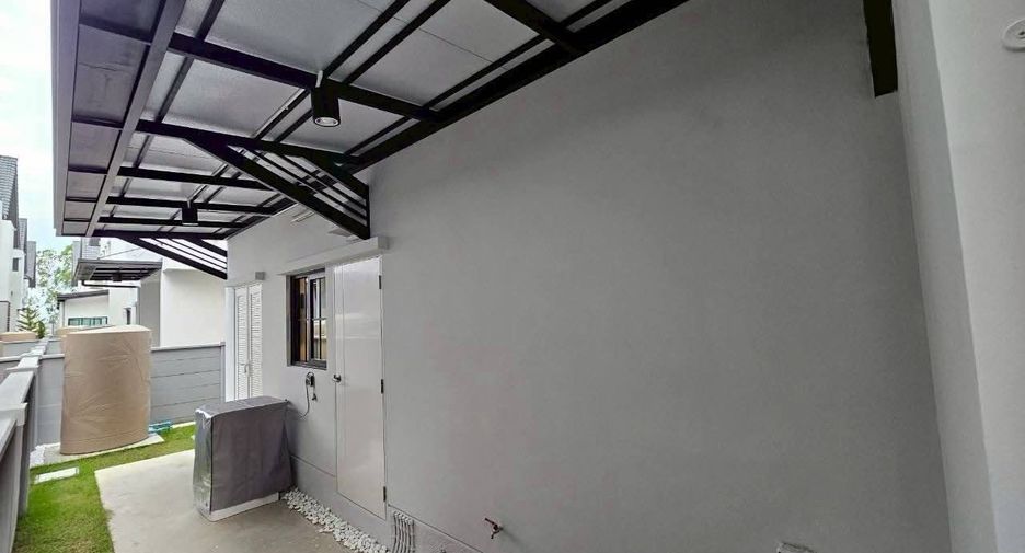 For rent and for sale 4 bedrooms house in Bang Phli, Samut Prakan