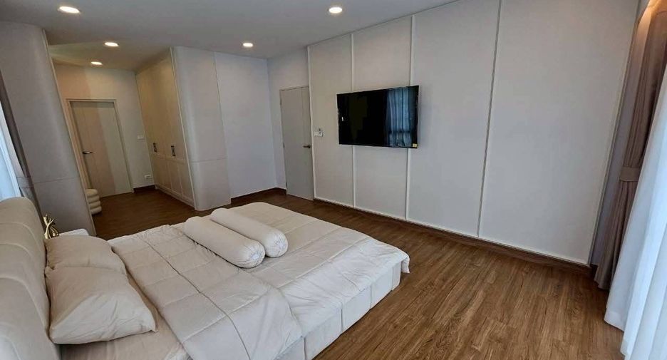 For rent and for sale 4 bedrooms house in Bang Phli, Samut Prakan