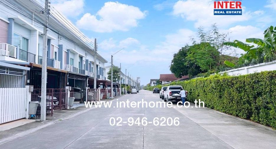 For sale 3 bedrooms townhouse in Mueang Nonthaburi, Nonthaburi