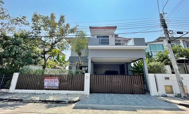 Haus zur Miete mit 3 Zimmer in Thung Khru, Bangkok