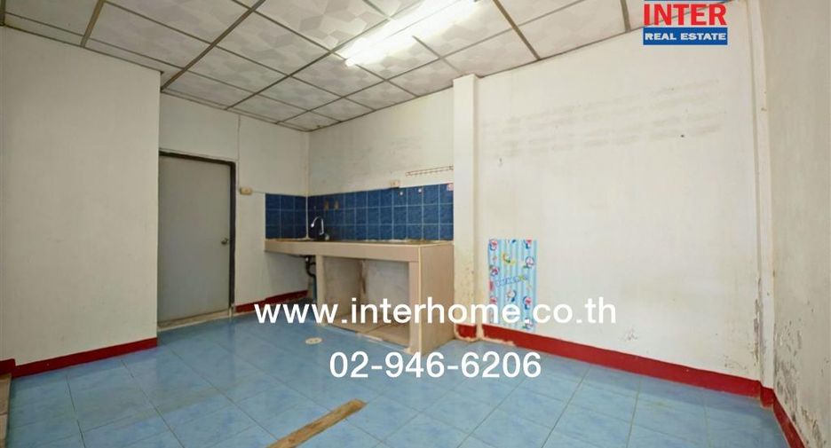 Reihenhaus zum Kauf mit 2 Zimmer in Sam Phran, Nakhon Pathom
