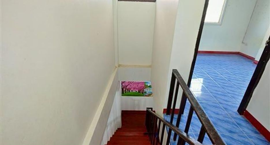Reihenhaus zum Kauf mit 2 Zimmer in Sam Phran, Nakhon Pathom