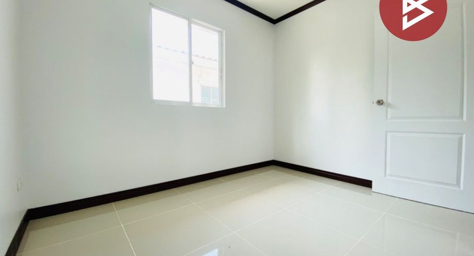 For sale studio townhouse in Mueang Chon Buri, Chonburi