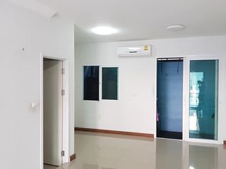 Reihenhaus zur Miete mit 3 Zimmer in Bueng Kum, Bangkok