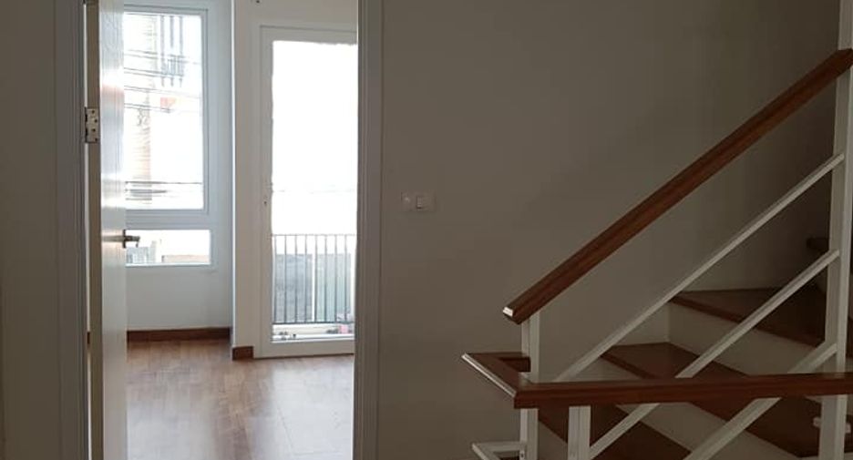 Reihenhaus zur Miete mit 3 Zimmer in Bueng Kum, Bangkok