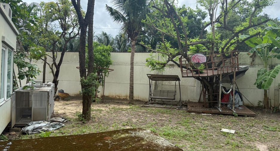 For sale 3 bedrooms house in Sai Mai, Bangkok