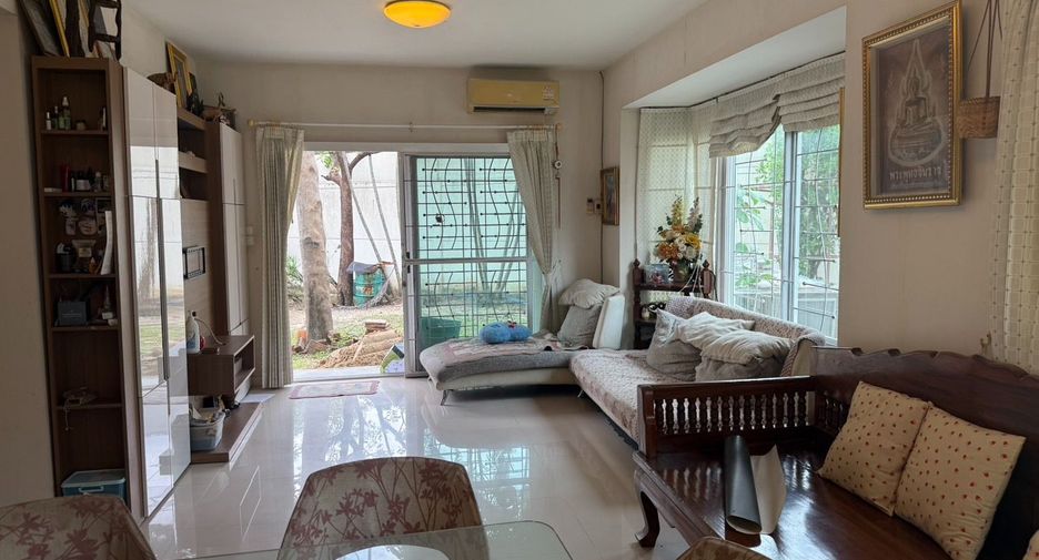 For sale 3 bedrooms house in Sai Mai, Bangkok