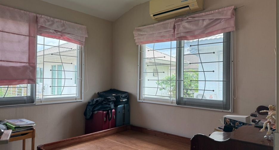 For sale 3 bedrooms house in Sai Mai, Bangkok