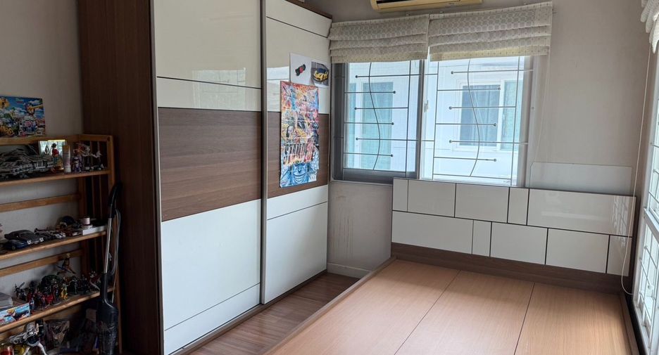 For sale 3 bedrooms house in Sai Mai, Bangkok