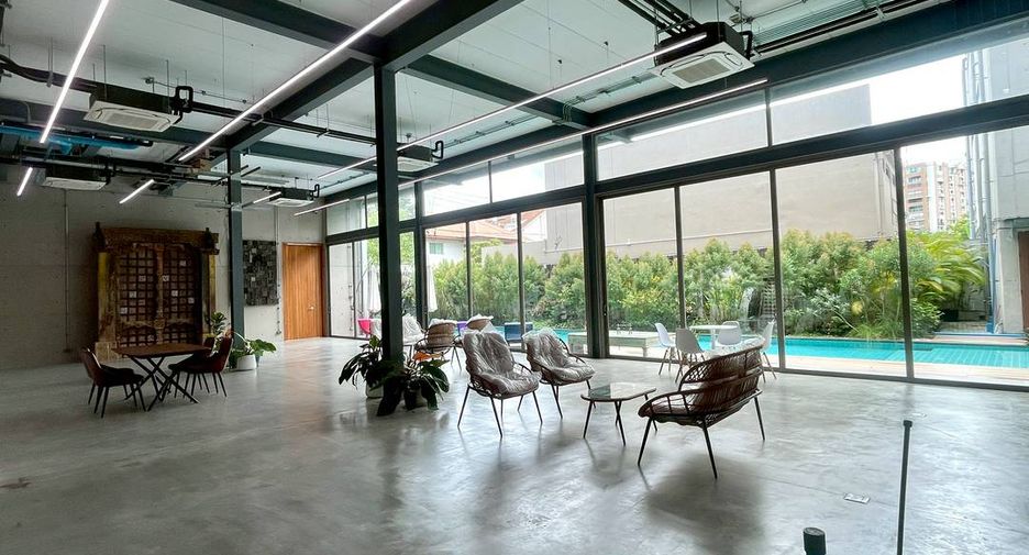 Büro zur Miete mit 6 Zimmer in Mueang Chiang Mai, Chiang Mai