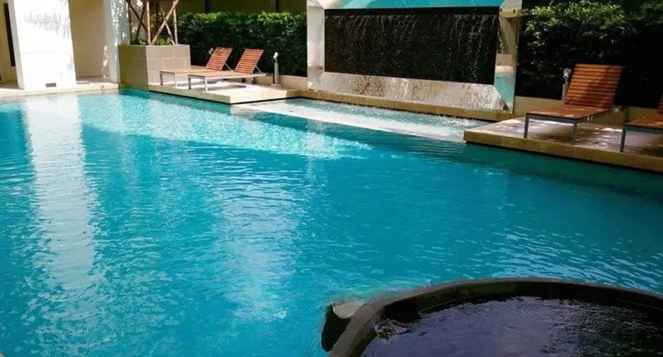 For sale 2 bedrooms condo in Watthana, Bangkok
