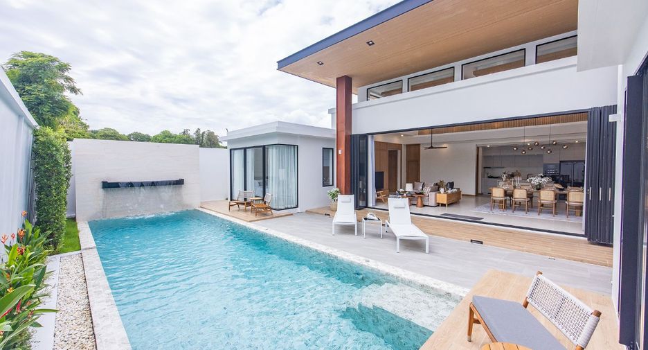 For sale 3 bedrooms villa in Mueang Phuket, Phuket