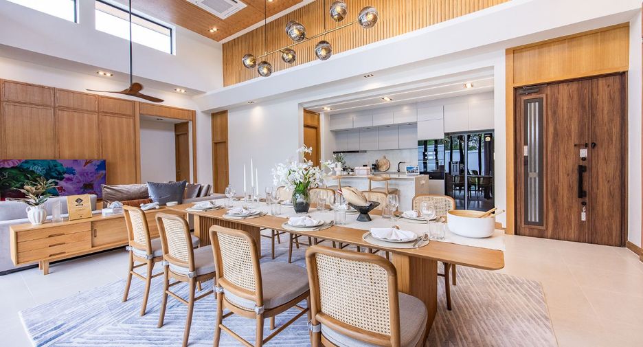 For sale 3 bedrooms villa in Mueang Phuket, Phuket