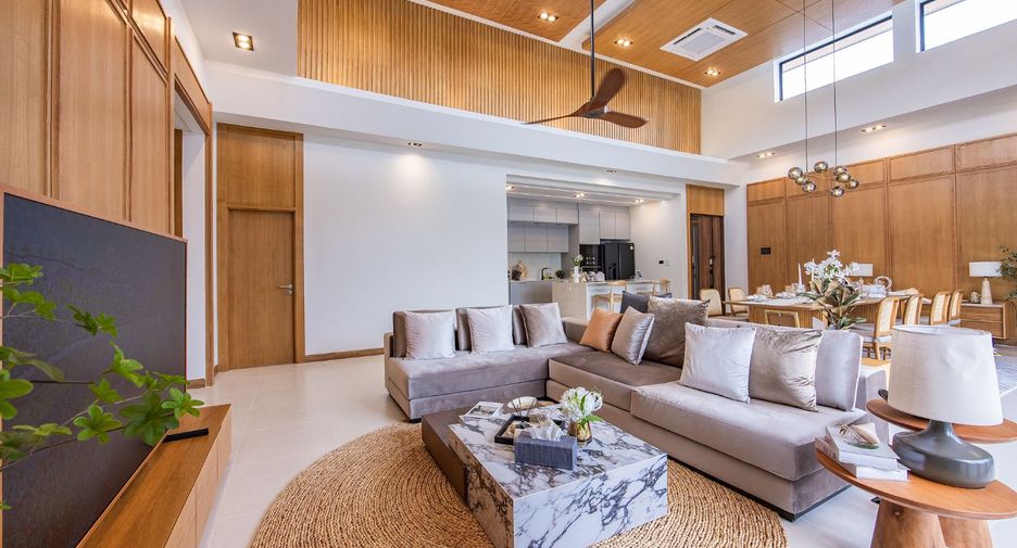 For sale 3 bedrooms villa in Mueang Phuket, Phuket