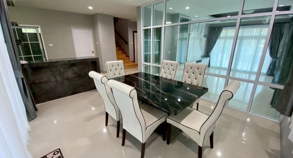 For rent 4 bedrooms house in Si Racha, Chonburi