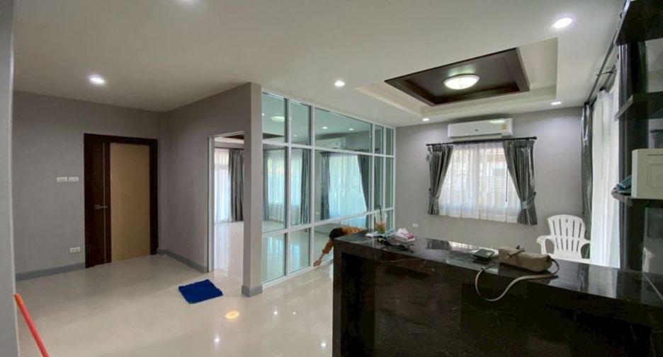 For rent 4 bedrooms house in Si Racha, Chonburi