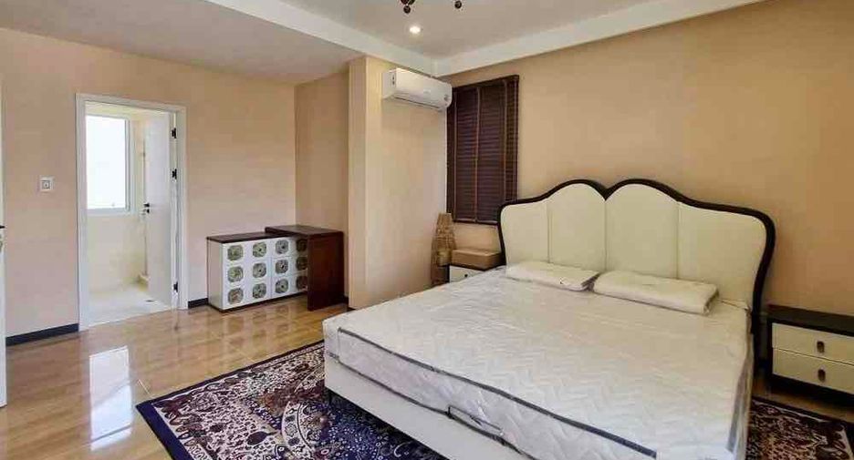 Villa zum Kauf mit 4 Zimmer in Bang Lamung, Chonburi
