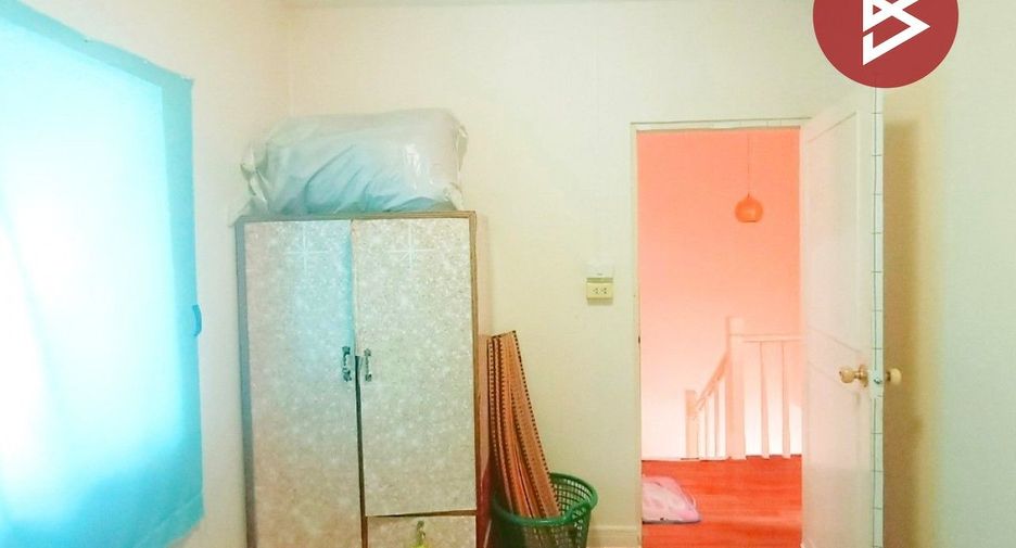 For sale 3 bedrooms townhouse in Mueang Samut Sakhon, Samut Sakhon