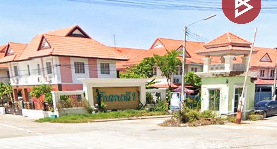 For sale 3 bedrooms townhouse in Mueang Samut Sakhon, Samut Sakhon