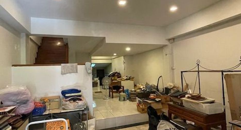 ขาย 4 ห้องนอน ทาวน์เฮ้าส์ ใน เมืองเชียงใหม่, เชียงใหม่