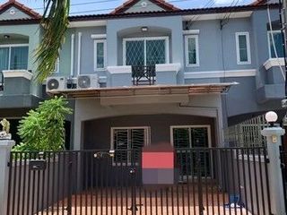 For Rent 3 Bedroom Townhouse In Khlong Sam Wa, Bangkok