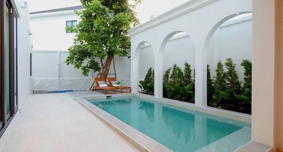 For rent and for sale 4 bedrooms house in Sattahip, Chonburi