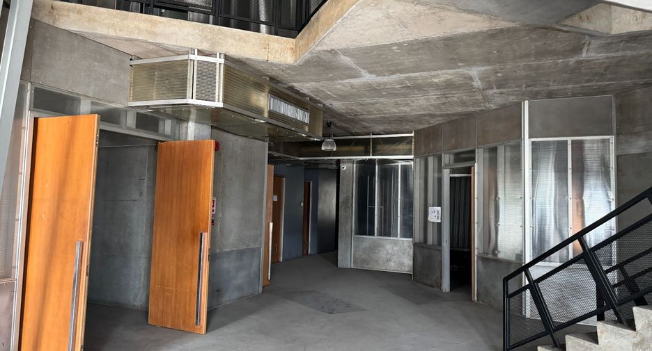 For rent retail Space in Min Buri, Bangkok