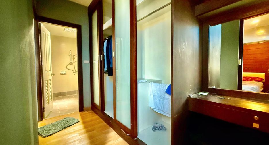 For sale 3 bedrooms townhouse in Prawet, Bangkok