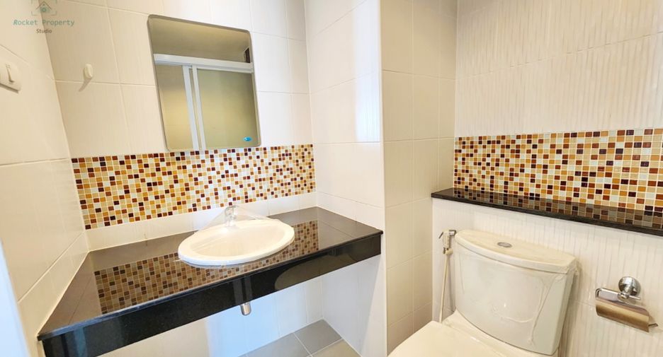 For sale 2 bedrooms condo in Mueang Chiang Mai, Chiang Mai
