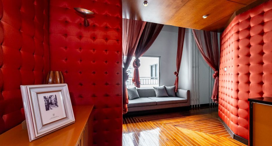 For sale 4 ベッドルーム condo in Sathon, Bangkok