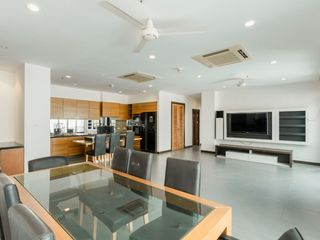 Condo en venta de 4 habitaciones en Watthana, Bangkok