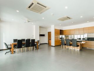 Condo en venta de 4 habitaciones en Watthana, Bangkok