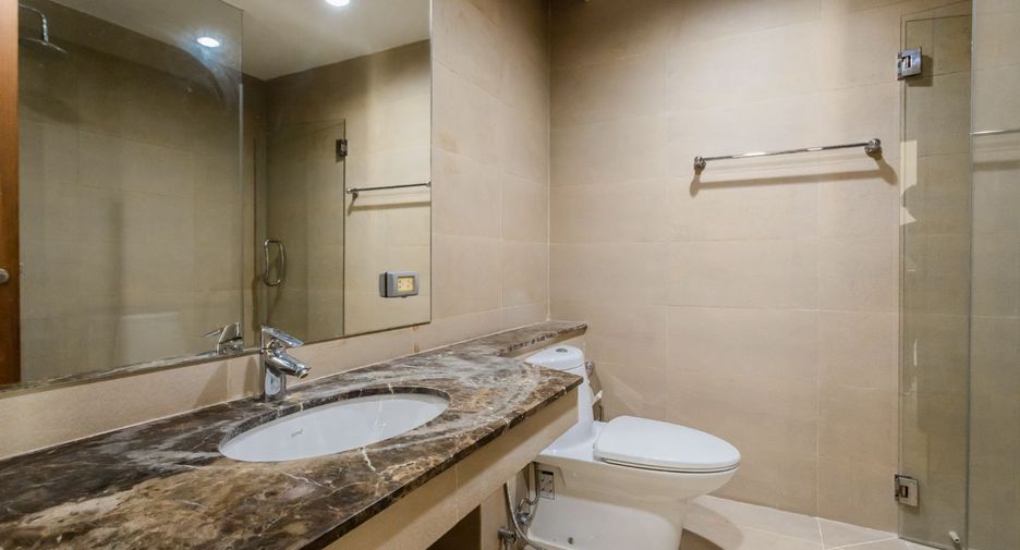 Condo en venta de 4 habitaciones en Watthana, Bangkok