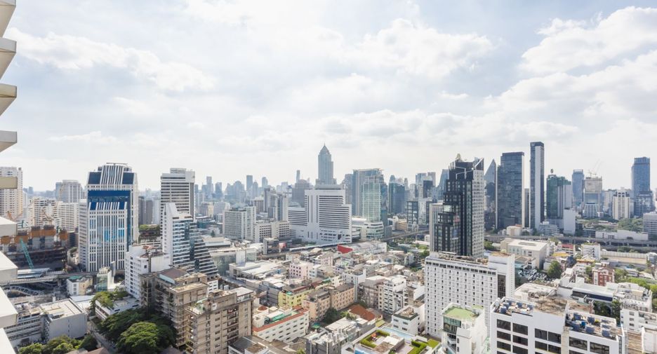 Condo en venta de 4 habitaciones en Watthana, Bangkok