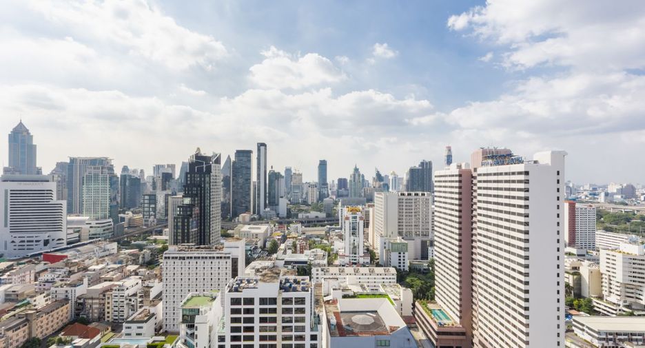 Condo en venta de 4 habitaciones en Watthana, Bangkok